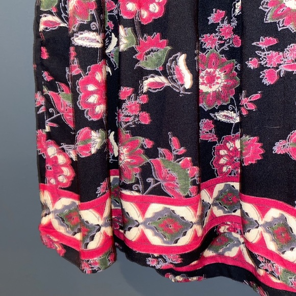 Staring at stars women’s cold shoulder black and pink floral dress size XS - Picture 5 of 9